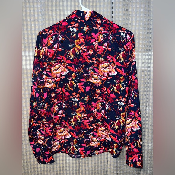 🌹NWT! Halogen Floral Button Down Shirt - Picture 2 of 7